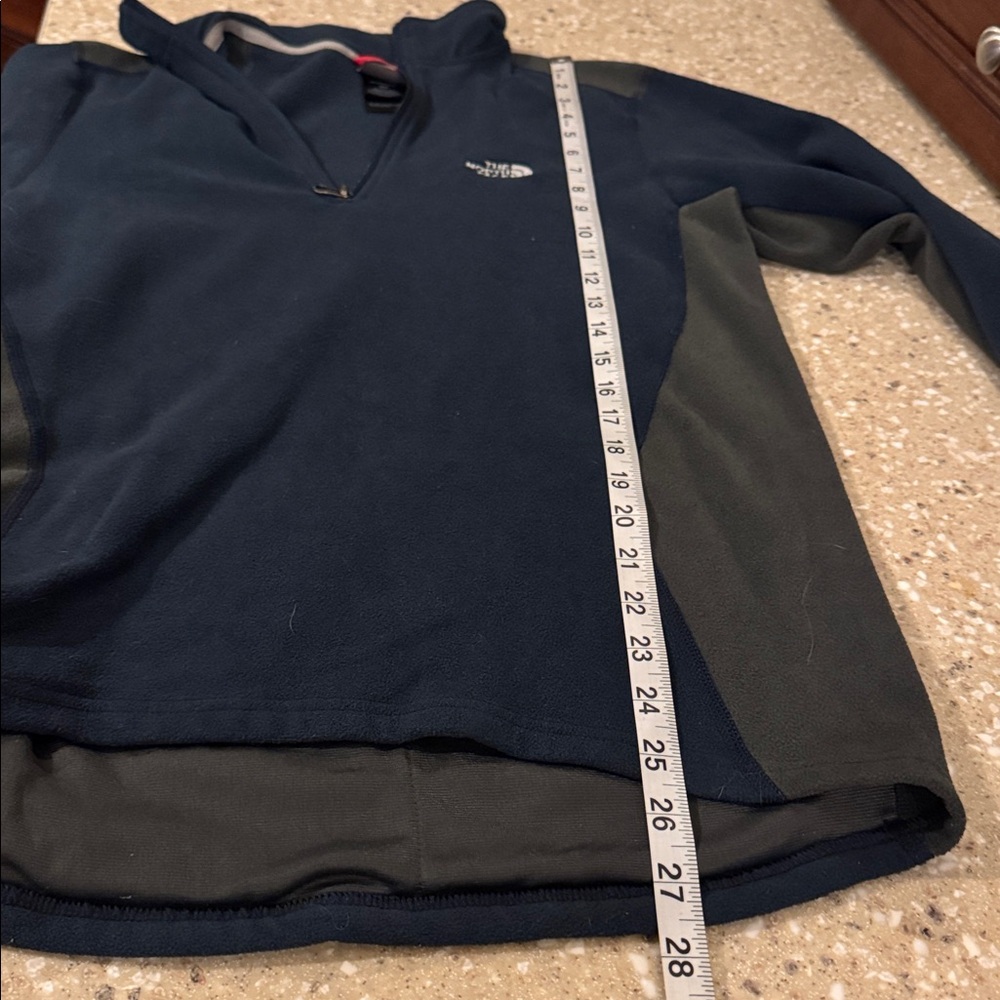 The North Face Dark Blue and Gray Pullover - Picture 8 of 8
